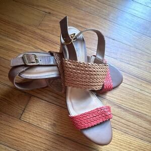 Coach & Four Rigley Coral Brown Weave Block Heels Size 9M – Chic Summer Style